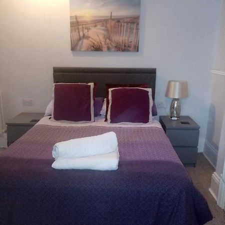 Lea Hurst B & B Bournemouth Eksteriør bilde